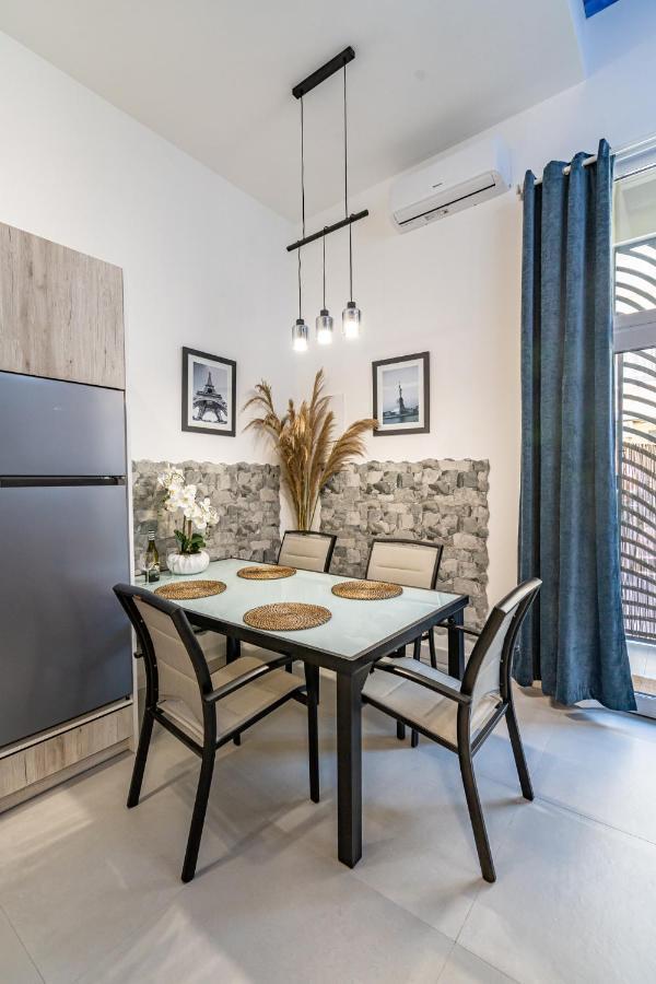 Exquisite Studio Apartment With An Original Design Valencia Ngoại thất bức ảnh