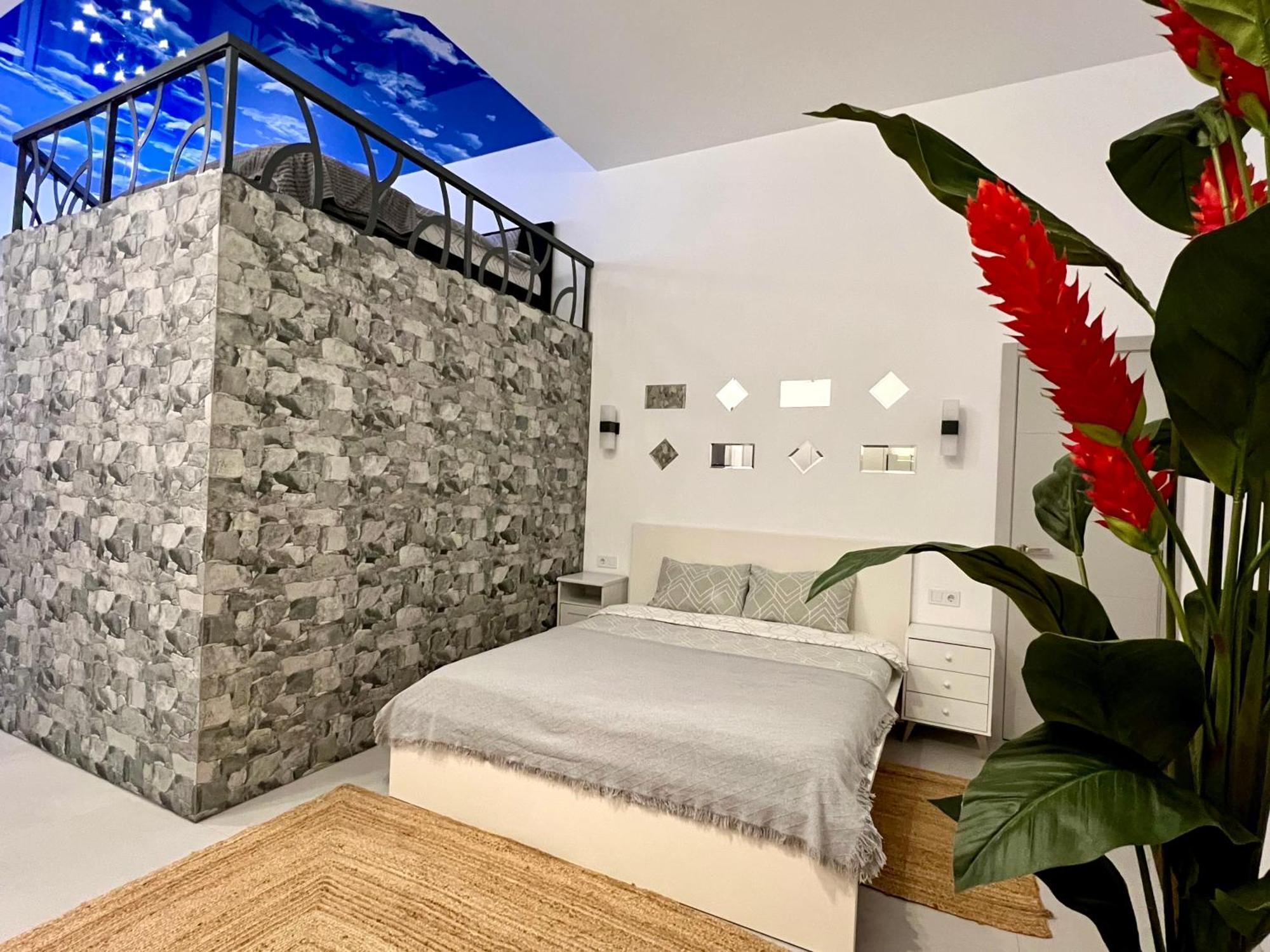 Exquisite Studio Apartment With An Original Design Valencia Ngoại thất bức ảnh